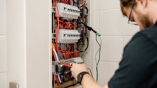 Expert Electricians Oranga